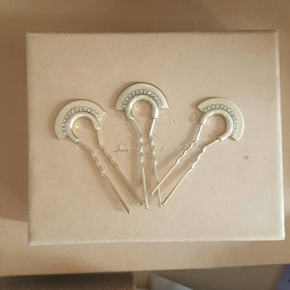 Chloe & Isabel, Jen Atkin small pave fan set
